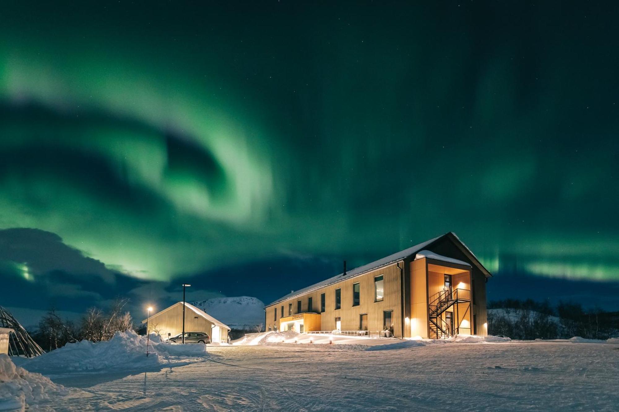 Cahkal Hotel Kilpisjärvi Exterior foto